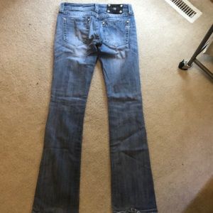 Miss Me Jeans with knee hole